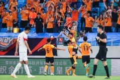 就在今天！9月13号中午中超山东泰山传来韩鹏瓦科消息